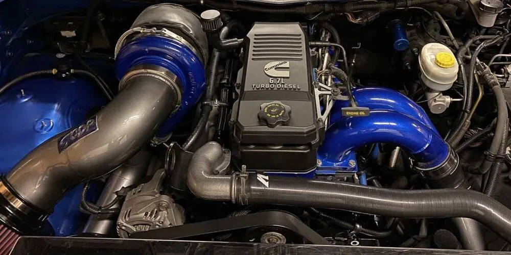 6.7 cummins engine